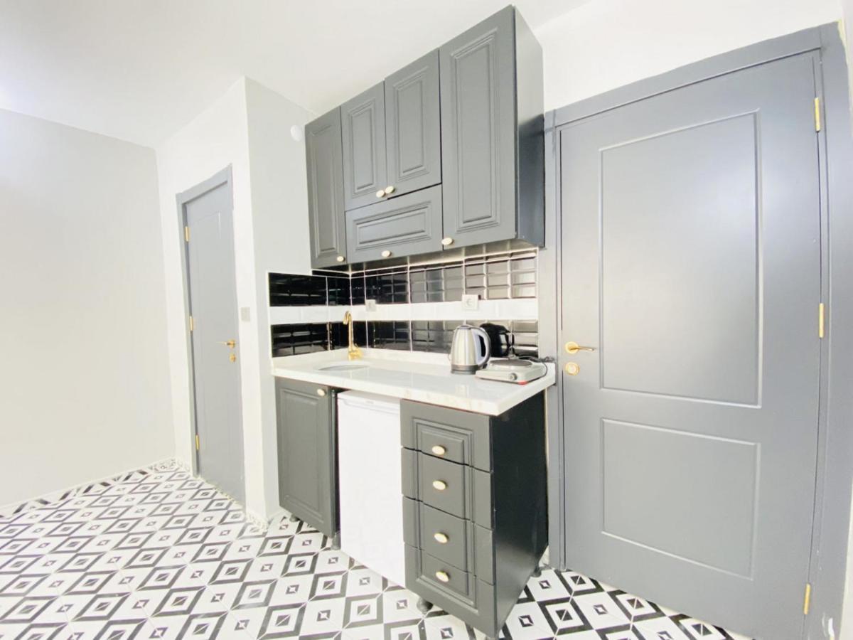 Pleasant Studio Flat In Kabatas Beyoglu Leilighet Istanbul Eksteriør bilde